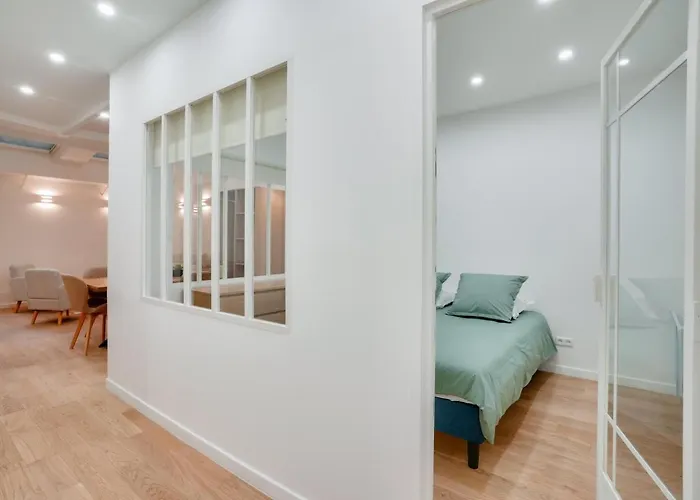 Cozy apartment in Saint-Germain-des-Prés Appartement *